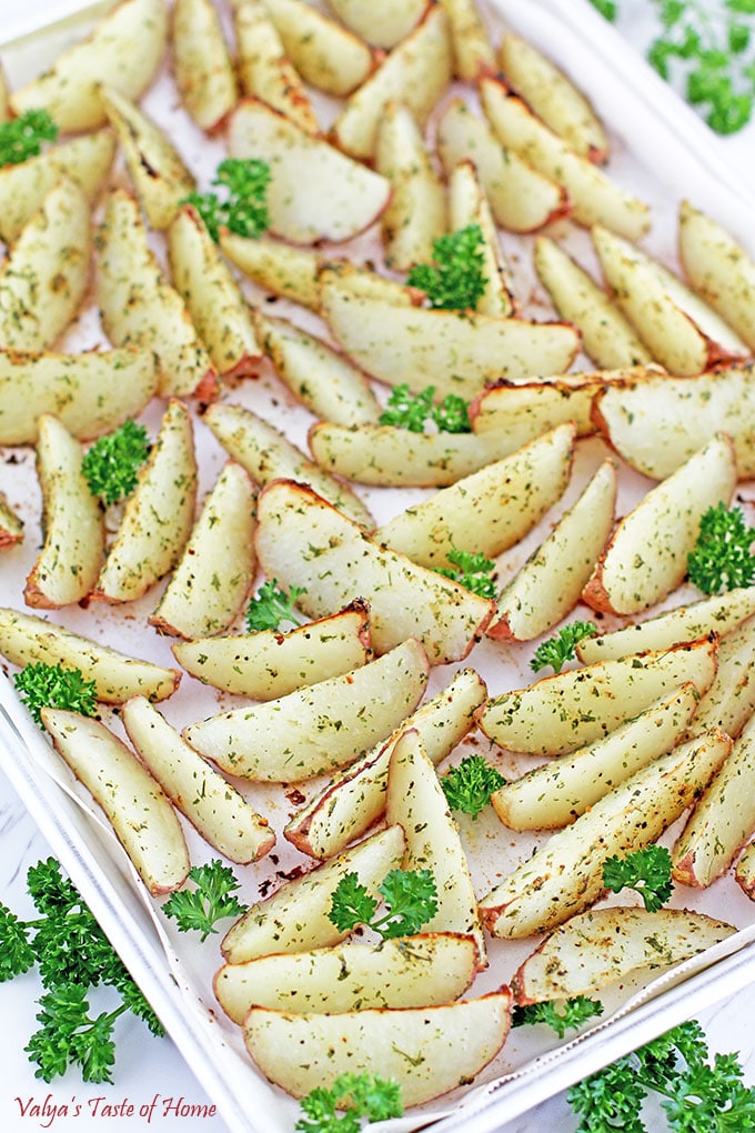 The Best Crispy Baked Potato Wedges (Perfect Side Dish!)