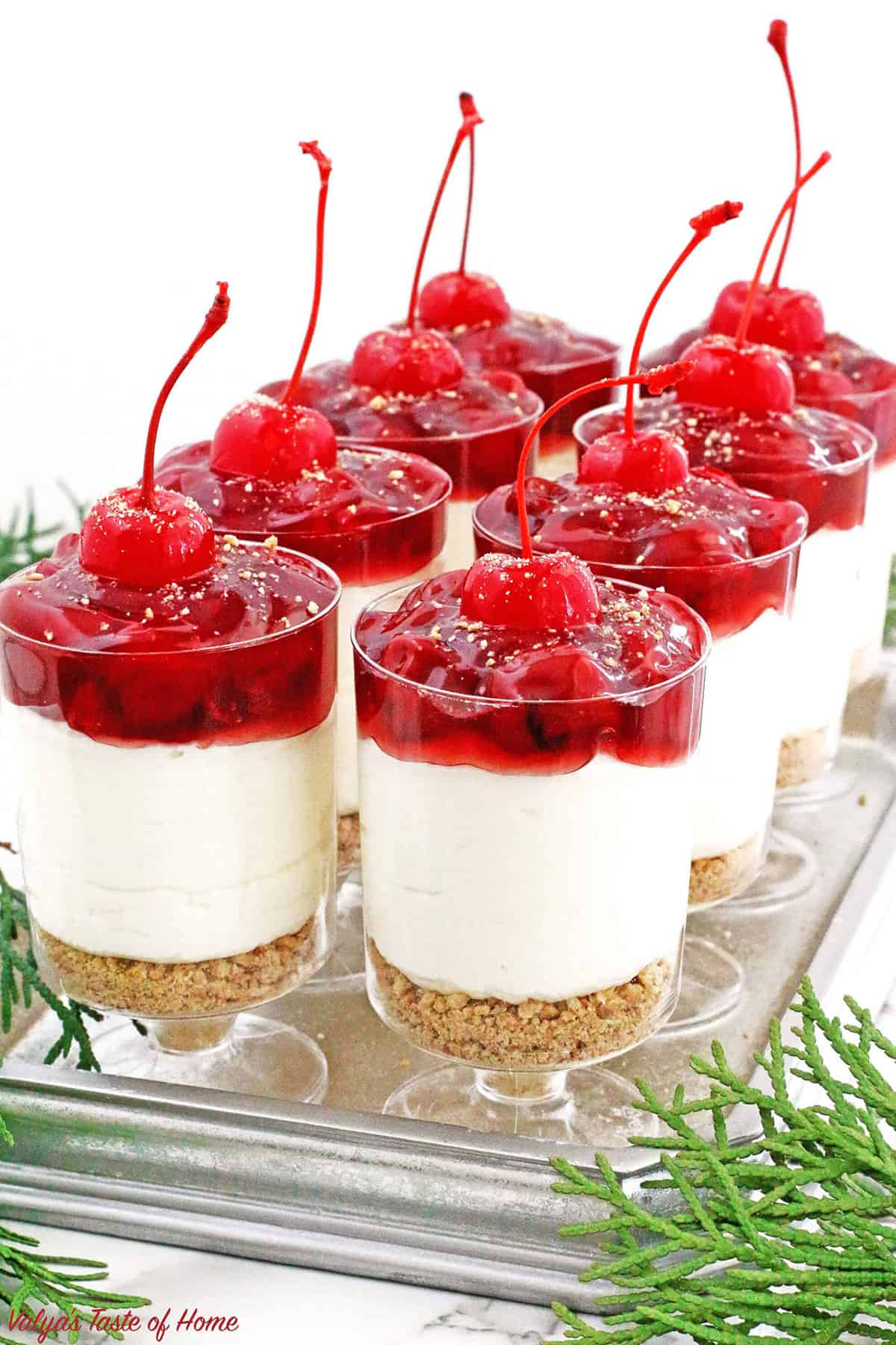 No-Bake​​ Cheesecake Parfait Recipe (Easy to Make)